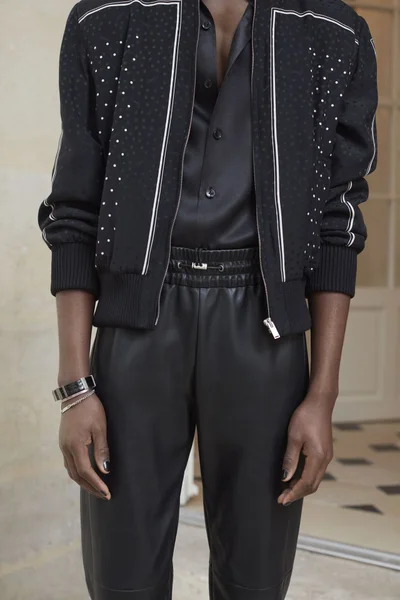 Look 8